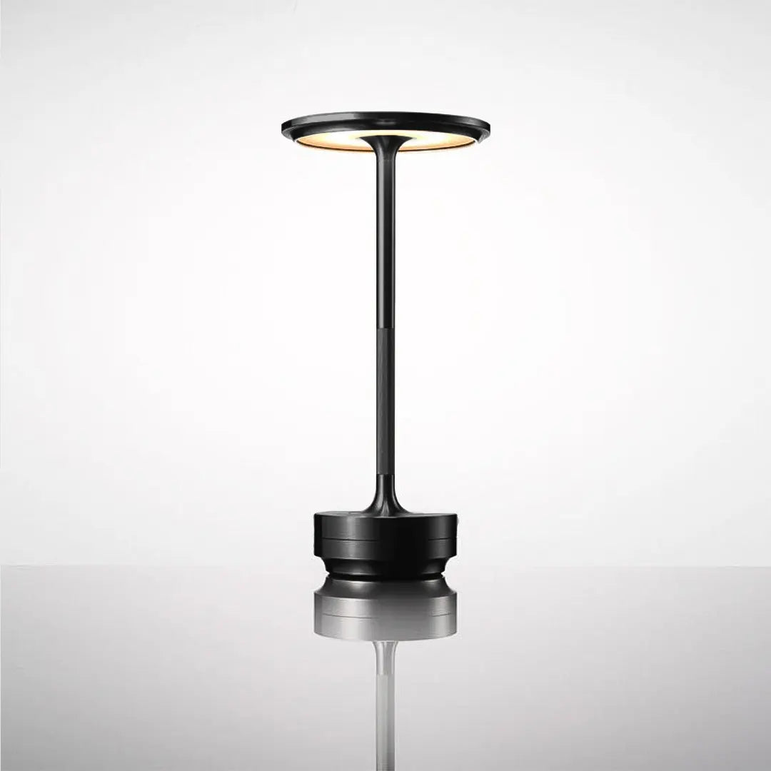 Sladdlös bordslampa i metall - Dimbar & uppladdningsbar